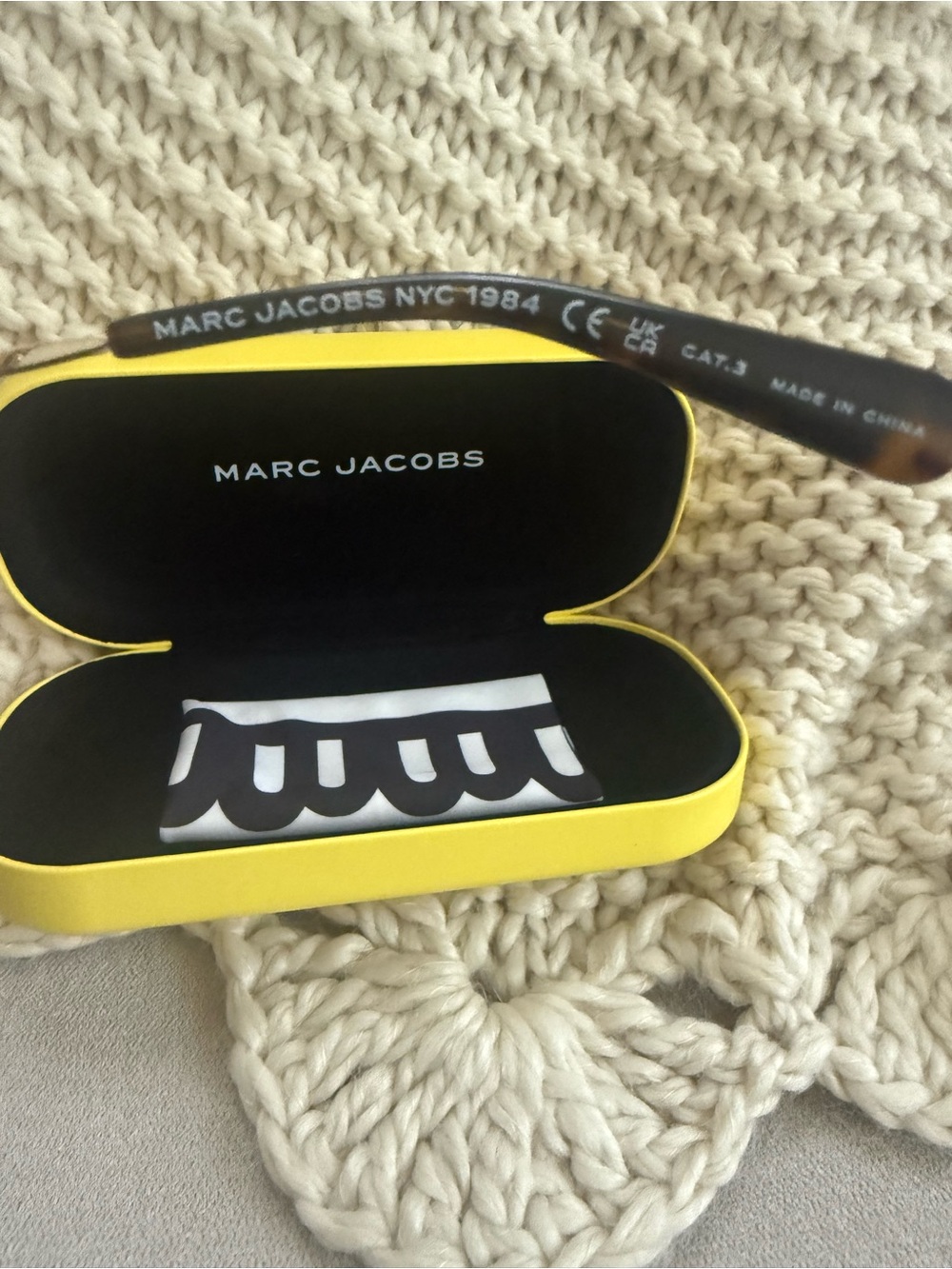 Marc Jacobs Gold Aviator Sunglasses with Black Gradient Lenses - Picture 3 of 5